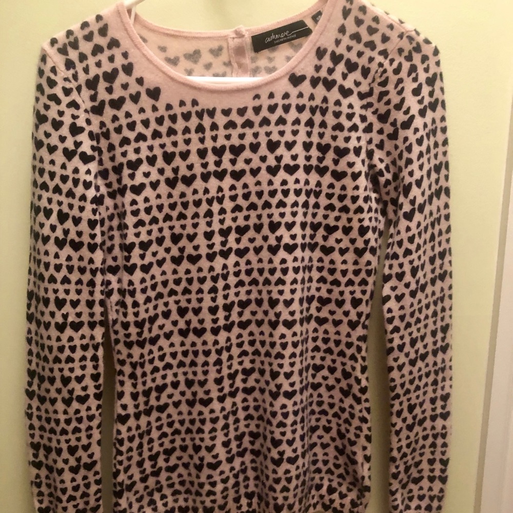 Cashmere heart sweater